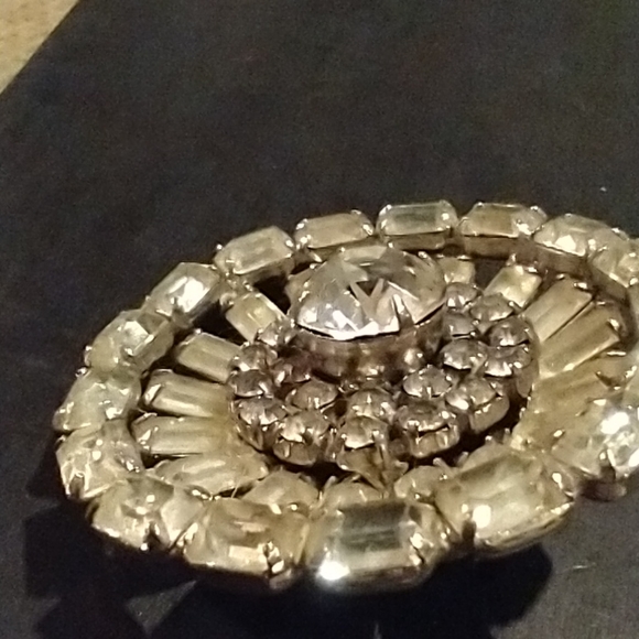 Vintage Brooch - Picture 7 of 12